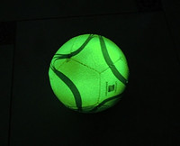 Мяч светящийся в темноте