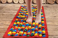 Массажный коврик с цветными камнями 150 х 40 см
