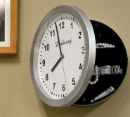 Настенные часы Сейф clock safe 